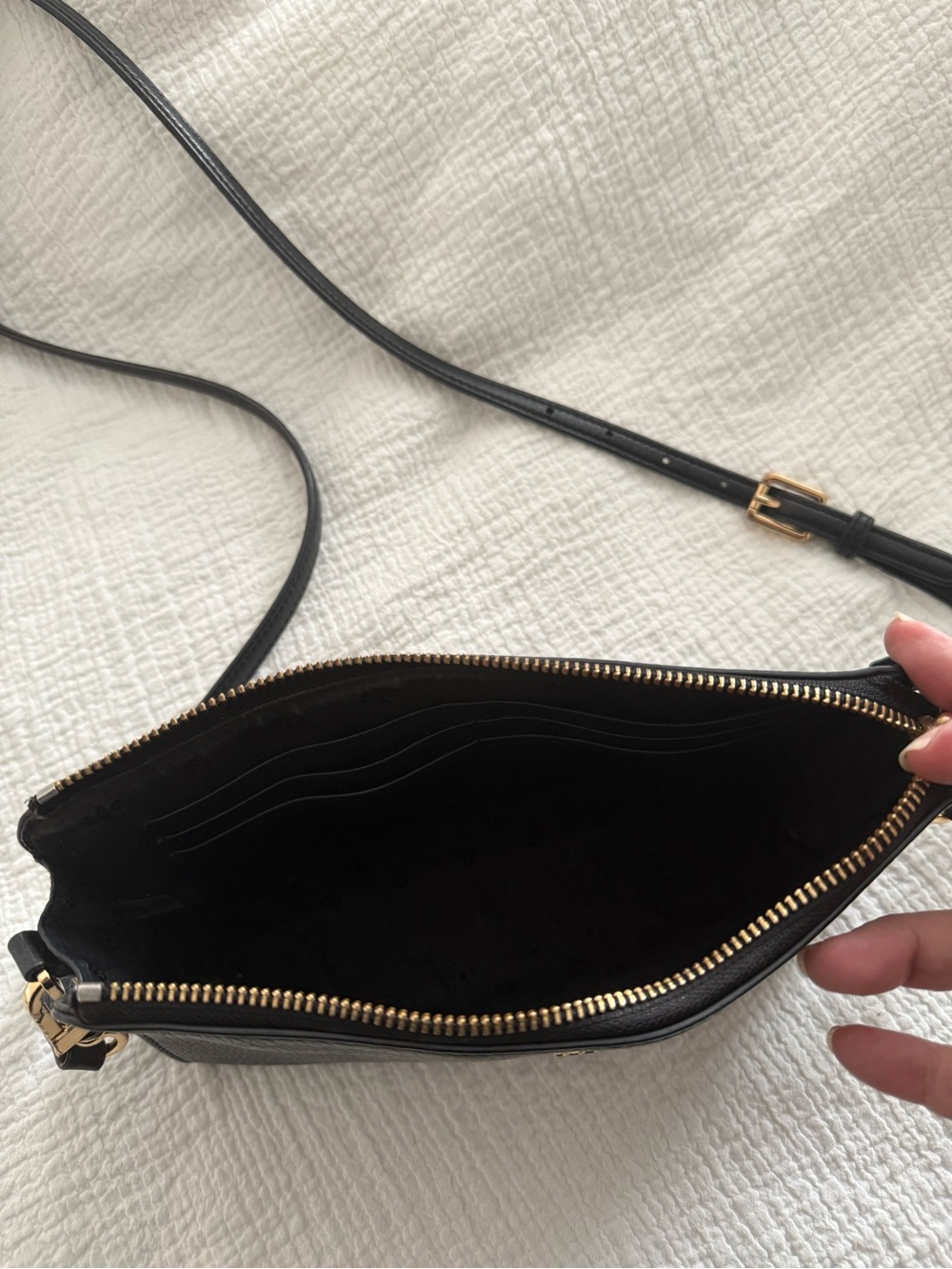 Tory Burch Black Pebbled Leather Crossbody with Gold Hardware - Picture 11 of 11